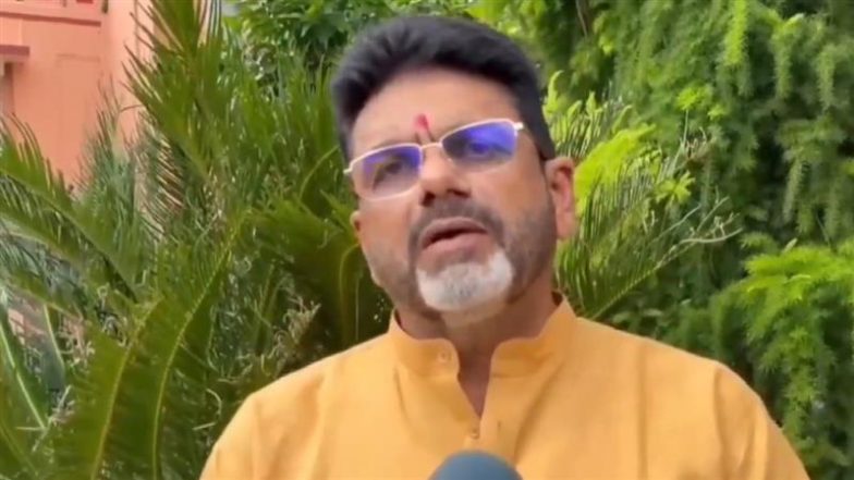 Krishna Janmashtami 2025: मथुरा में इस बार 'ऑपरेशन सिंदूर' के थीम पर मनाई जाएगी कृष्ण जन्माष्टमी, हर जगह लगाई जाएगी लाल रंग की लाइट्स