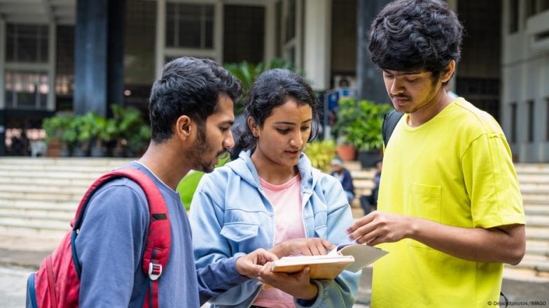एसएससी परीक्षा: दिल्ली में छात्रों पर क्यों हुआ लाठीचार्ज