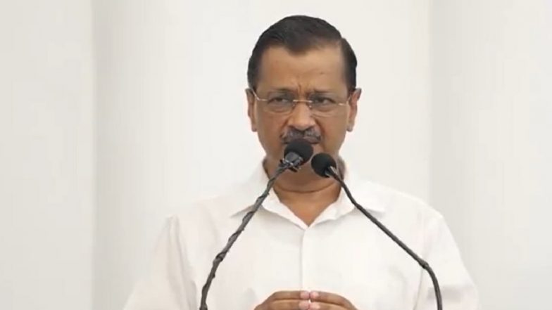 Delhi-Noida: दिल्ली-नोएडा में बाढ़ का कहर, अरविंद केजरीवाल बोले- हर जरूरतमंद तक पहुंचाई जाए मदद