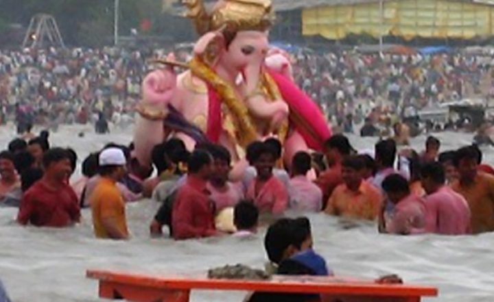 अनंत चतुर्दशी के इन हिंदी Wishes, Messages, Quotes, Greetings के जरिए दें गणपति बप्पा को विदाई