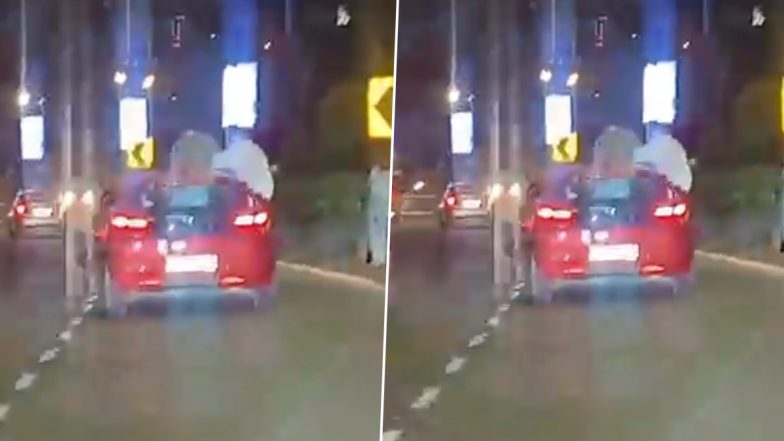 Navi Mumbai News: नवी मुंबई में पाम बीच रोड पर चलती कार में खतरनाक स्टंट, युवकों की लापरवाही कैमरे में कैद; VIDEO वायरल