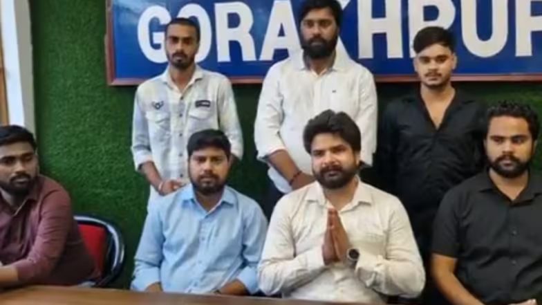 Gorakhpur Biryani Case: 'हड्डी नहीं, हरी मिर्च डाली थी'....गोरखपुर बिरयानी केस में युवकों का दावा, रेस्टोरेंट पर लगाया बदनाम करने का आरोप