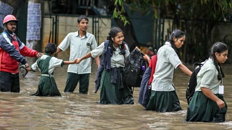 Mumbai Schools Holiday: मुंबई में मूसलाधार बारिश से हालात बिगड़े! सभी स्कूलों में छुट्टी घोषित