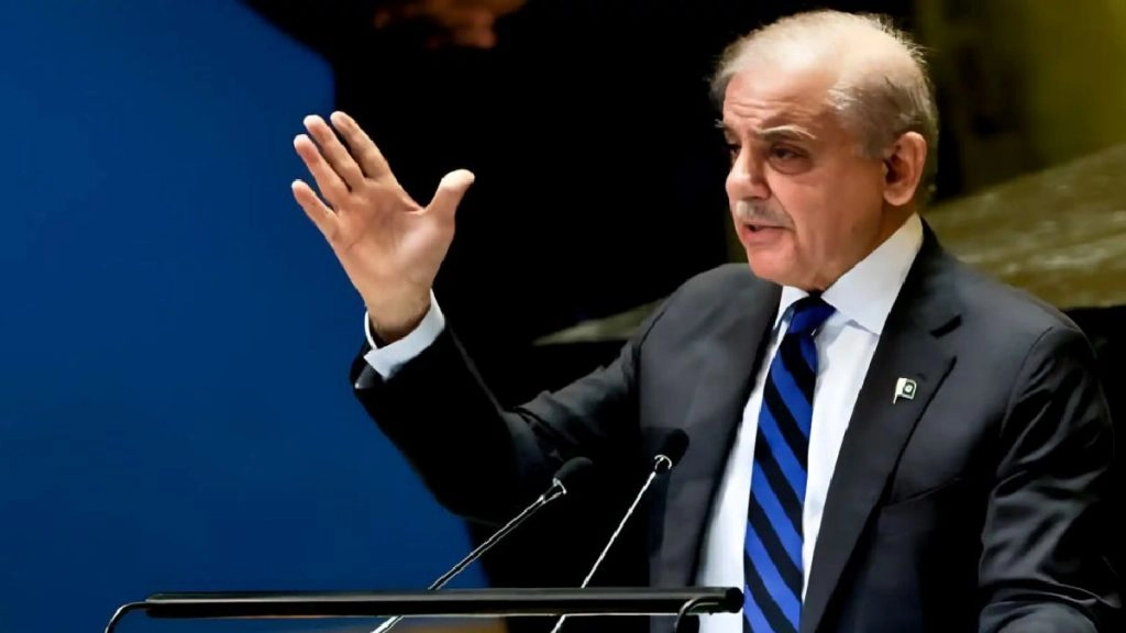 11 अरब डॉलर फंडिग का आईएमएफ ने मांगा हिसाब, तो चीन-अमेरिका के आगे हाथ फैला रहा पाकिस्तान