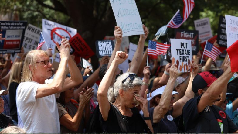 Trump Takeover: अमेरिका में ट्रंप के खिलाफ हंगामा: क्यों अपने ही देश में घिर गए राष्ट्रपति?