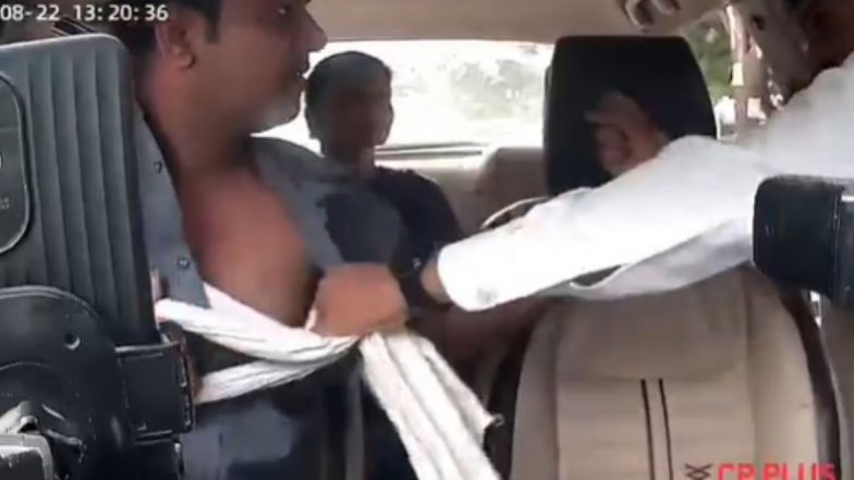 मारपीट का VIDEO वायरल: 5 सवारी बैठाने से किया मना, तो वकील और साथियों ने कैब ड्राइवर को बेरहमी से पीटा