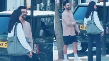 Virat Kohli Spotted Walking on Street in London: लंदन की सड़कों पर टहलते नजर आए विराट कोहली और अनुष्का शर्मा, स्टार कपल का वीडियो हुआ वायरल