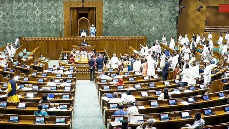 देश के 40% मुख्यमंत्रियों पर क्रिमिनल केस, 33 प्रतिशत पर किडनैपिंग, रिश्वतखोरी जैसे गंभीर आरोप; जानें किसपर हैं सबसे अधिक मामले