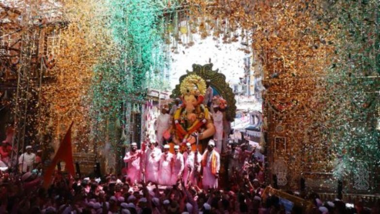 Lalbaugcha Raja 2025: क्या VIP दर्शन या पास के लिए लालबागचा राजा सार्वजनिक गणेशोत्सव मंडल लेता है शुल्क? जानें इसकी सच्चाई