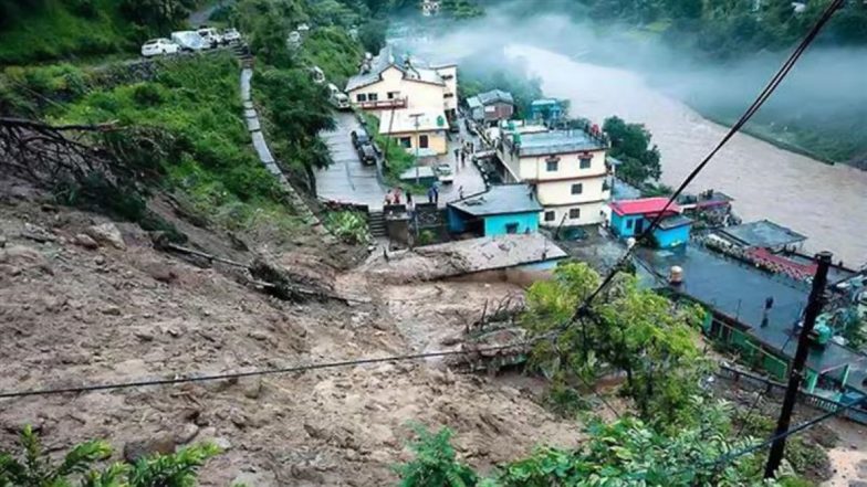 टूटती सड़कें, दरकते पहाड़ और बर्बाद होती जिंदगियां; उत्तराखंड के सामने बड़ी चुनौती, रिपोर्ट में बढ़ते संकट की चेतावनी