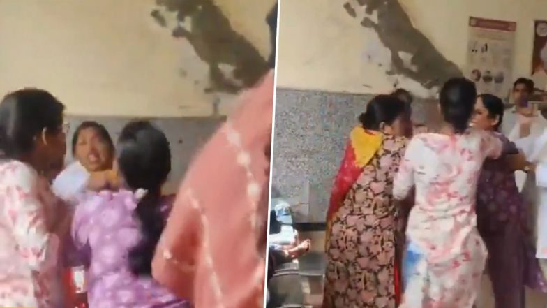 Bijnor: महिला डॉक्टर और आशा वर्कर के बीच हुई जमकर मारपीट, बिजनौर के जिला हॉस्पिटल का नजारा देख मरीज भी हुए हैरान, VIDEO आया सामने
