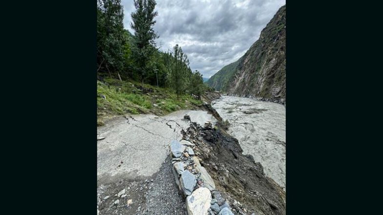 Himachal Pradesh: कुल्लू में 30 सितंबर तक एडवेंचर गतिविधियां स्थगित, अधिसूचना जारी