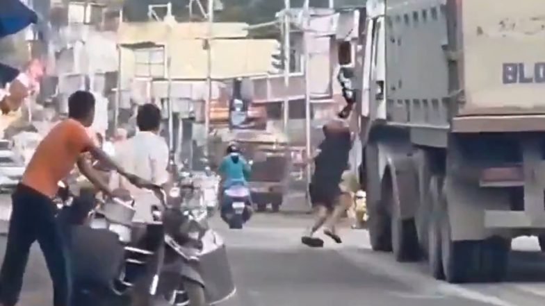 Dehradun : खनन माफिया का कहर! युवक के रोकने पर की डंपर से कुचलने की कोशिश, बाल बाल बची जान, देहरादून का VIDEO आया सामने