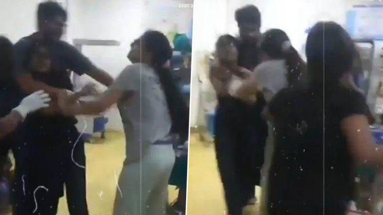 VIDEO: मेडिकल कॉलेज में 2 इंटर्न महिला डॉक्टर से भिड़ी, जमकर हुई हाथापाई, मध्य प्रदेश के शहडोल का वीडियो आया सामने