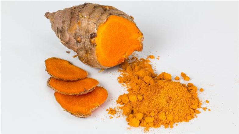 Haldi Ke Fayde: हल्दी में सेहत का खजाना, आयुर्वेद से जानें इसके चमत्कारी फायदे