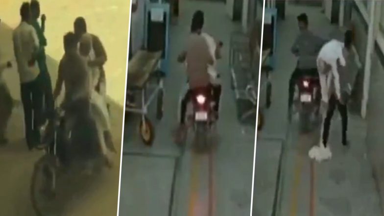 Rajasthan: राजस्थान के चुरू के हॉस्पिटल में दिखाई दिया 'थ्री इडियट ' फिल्म का नजारा, बुजुर्ग की जान बचाने के लिए युवक बाइक लेकर इमरजेंसी वार्ड में घुसे, VIDEO आया सामने