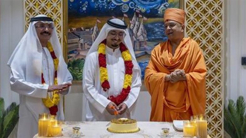 Abu Dhabi: डीपी वर्ल्ड चेयरमैन सुल्तान अहमद बिन सुलायेम ने बीएपीएस हिंदू मंदिर में किया दर्शन