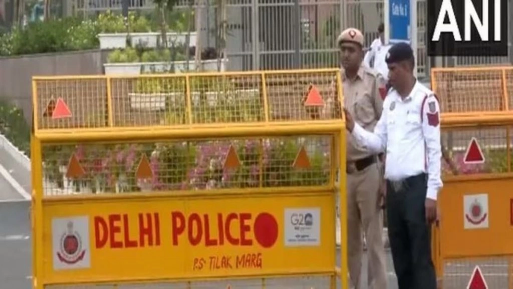 दिवाली से ठीक पहले 'जहरीली' हुई दिल्ली की हवा