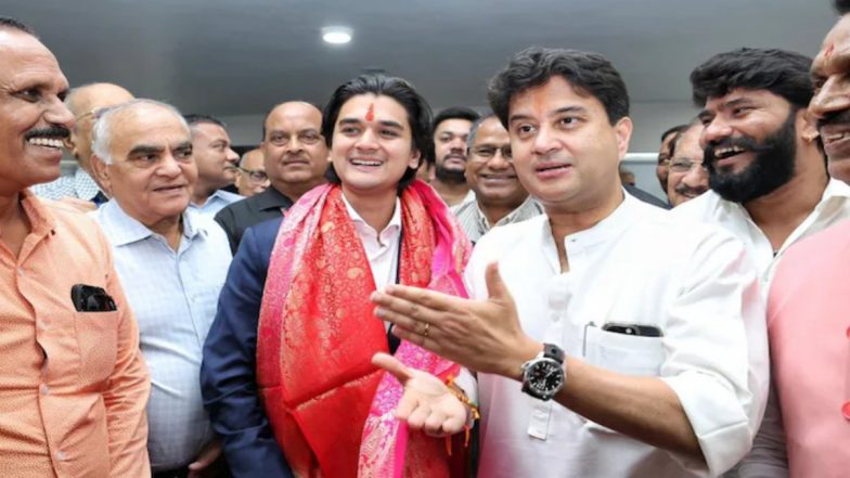 Youngest MPCA Chief&nbsp;Mahanaryaman Scindia: तीन पुश्तों से मध्य प्रदेश क्रिकेट एसोसिएशन पर सिंधिया परिवार का राज, अब ज्योतिरादित्य सिंधिया के बेटे&nbsp;महानार्यमन बने सबसे युवा अध्यक्ष