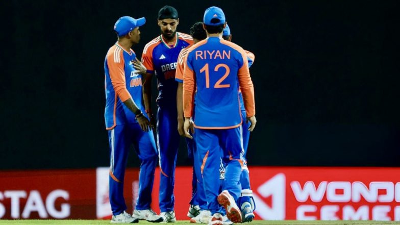 India vs UAE 2nd Match, Asia Cup 2025 Live Score Update: यूएई की पारी लड़खड़ाई, कुलदीप यादव ने सलामी बल्लेबाज मुहम्मद वसीम को बनाया अपना शिकार