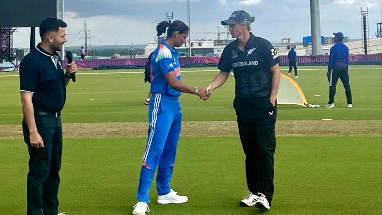 India Women vs New Zealand Women, 24th Match Live Toss And Scorecard: नवी मुंबई में न्यूजीलैंड की कप्तान सोफी डिवाइन ने जीता टॉस, पहले गेंदबाजी करने का किया फैसला; यहां देखें दोनों टीमों की प्लेइंग इलेवन और लाइव स्कोरकार्ड