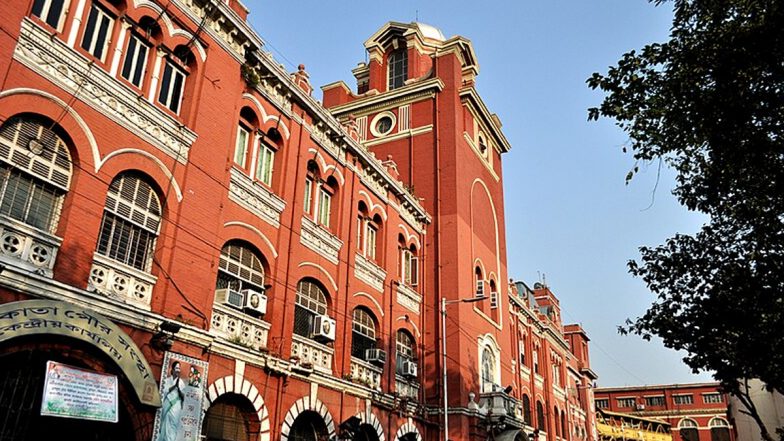 Kolkata Signboard-Hoarding Decision: महाराष्ट्र के बाद पश्चिम बंगाल में भी भाषा को लेकर बवाल! साइनबोर्ड-होर्डिंग्स पर बांग्ला भाषा लिखना अनिवार्य