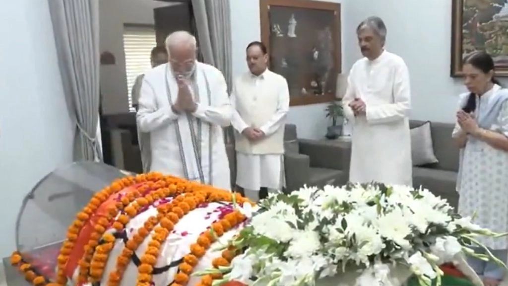 बीजेपी के वरिष्ठ नेता विजय कुमार मल्होत्रा का निधन, PM मोदी ने निवास स्थान पर पहुंचकर दी अंतिम श्रद्धांजलि