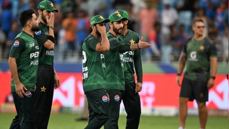 India vs Pakistan, Asia Cup 2025 Final Match Live Score Update: टीम इंडिया का तीसरा विकेट गिरा, सलामी बल्लेबाज शुभमन गिल 12 रन बनाकर आउट