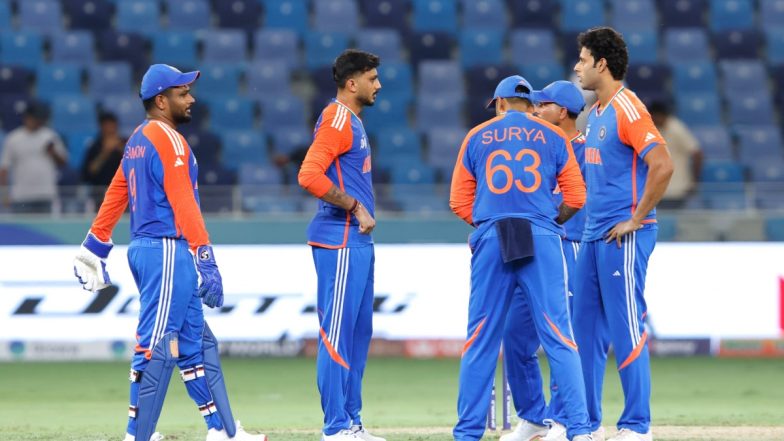 Australia vs India, 3rd T20I Match Live Score Update: ऑस्ट्रेलिया की पारी लड़खड़ाई, वरुण चक्रवर्ती ने मिशेल ओवेन को बनाया अपना शिकार