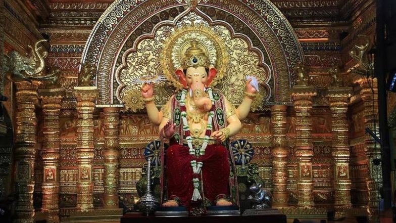 लालबागचा राजा में भक्तों के साथ हो रही बदसलूकी पर उठे सवाल, मानवाधिकार आयोग ने दी सख्त चेतावनी