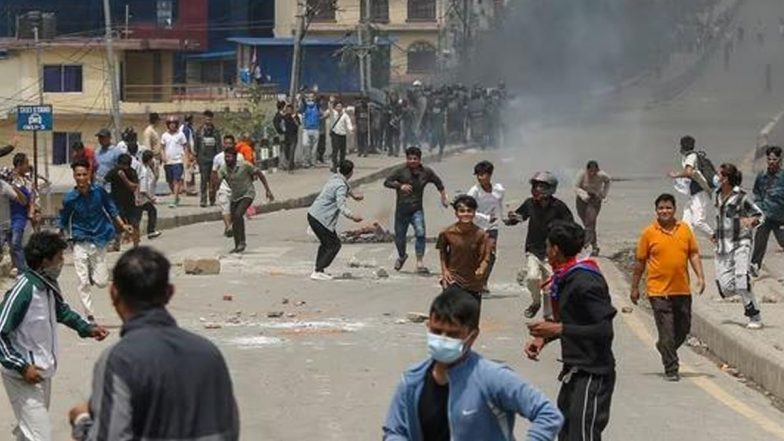 नेपाल के Gen Z प्रदर्शन में भारतीय महिला की मौत, होटल जलने पर पति के साथ लगाई थी चौथी मंजिल से छलांग