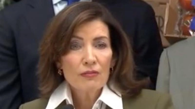 America: अमेरिका में दिख रहा शटडाउन का असर, खाद्य सहायता के निलंबन से पहले न्यूयॉर्क में इमरजेंसी की घोषणा