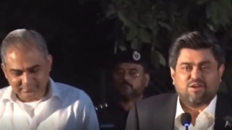 पाकिस्तान में Mohsin Naqvi की तारीफ, Asia Cup 2025 हारने के बाद भी थपथपाई जा रही पीठ