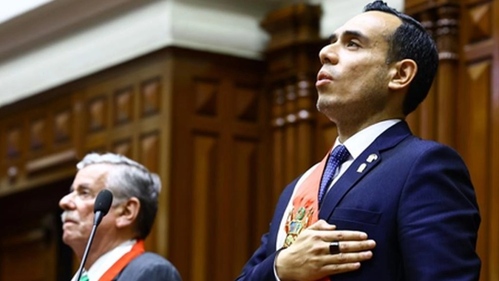 दीना बोलुआर्टे को पद से हटाया, पेरू के कांग्रेस नेता जोस जेरी ने राष्ट्रपति पद की शपथ ली