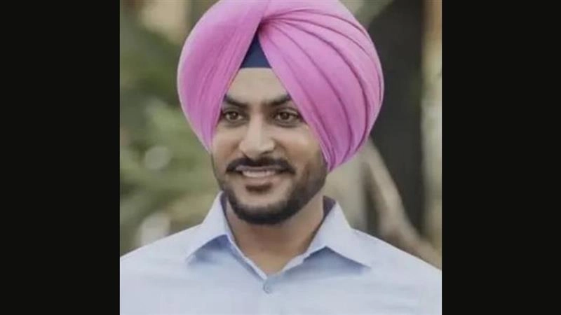 पंजाबी सिंगर राजवीर जवंदा का निधन, बाइक दुर्घटना के 12 दिन बाद अस्पताल में ली अंतिम सांस