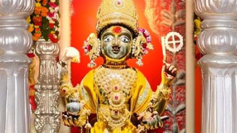 Dhanteras: सिर्फ धनतेरस पर खुलते हैं इस मंदिर के कपाट, भगवान धनवंतरि को लगता है जड़ी-बूटियों का भोग