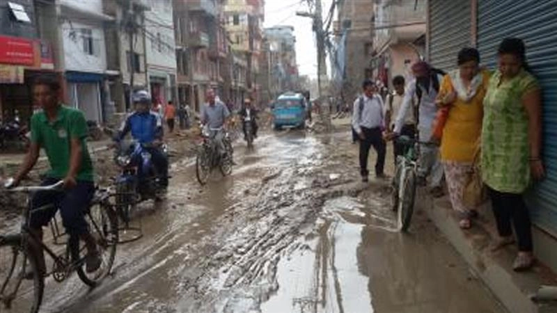 भूस्खलन के बाद काठमांडू में वाहनों की आवाजाही पर तीन दिन का प्रतिबंध