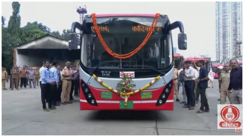 BEST की सेवा में 157 इको-फ्रेंडली एयर कंडीशन बसें शामिल, महाराष्ट्र के CM फडणवीस ने दिखाई हरी झंडी