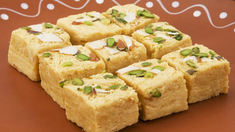 Diwali Soan Papdi Memes: सोन पापड़ी कैसे बनी दिवाली की 'नेशनल मिठाई'? त्योहार आते ही मजेदार वायरल होने लगते हैं मजेदार मीम्स
