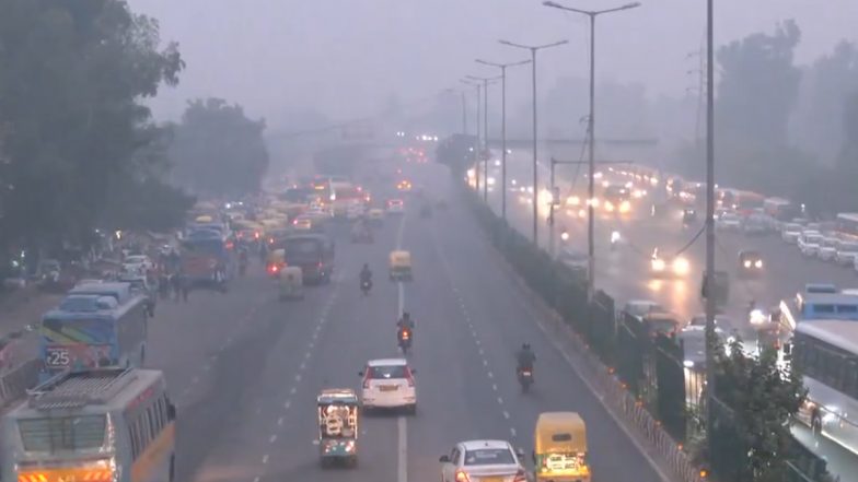 दिल्ली सरकार का बड़ा फैसला, अब राजधानी से बाहर पुरानी गाड़ियां बेचना हुआ आसान, NOC की समय हटाई गई