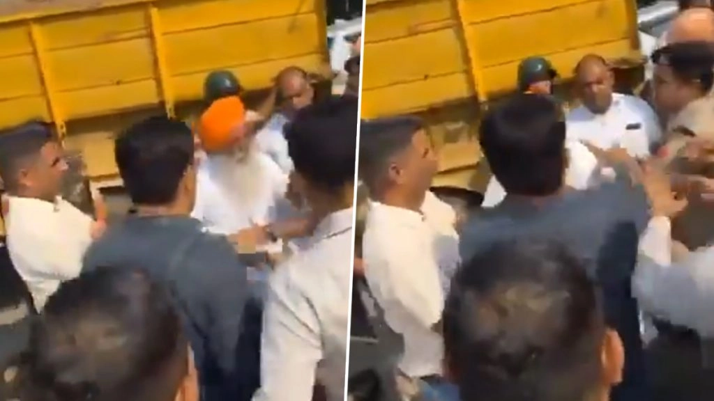  कुरुक्षेत्र में धान खरीद में देरी पर किसानो का प्रदर्शन, BKU अध्यक्ष चढ़ूनी ने DFSC अधिकारी को जड़ा थप्पड़