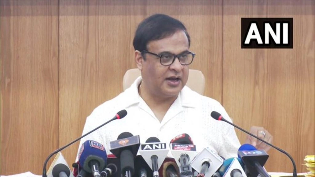 Assam: असम के युवाओं पर टिप्पणी को लेकर सीएम हिमंत बिस्वा सरमा ने प्रियांक खड़गे पर किया पलटवार