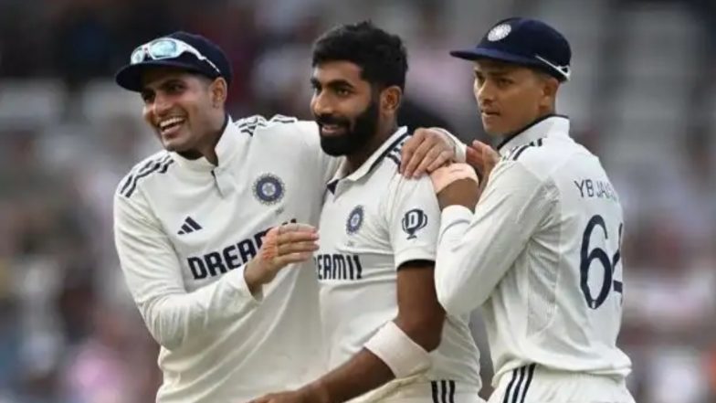 India vs West Indies, 2nd Test Match 2025 Day 2 Live Score Update: वेस्टइंडीज की पारी लड़खड़ाई, रवींद्र जड़ेजा ने रोस्टन चेज़ को बनाया अपना शिकार
