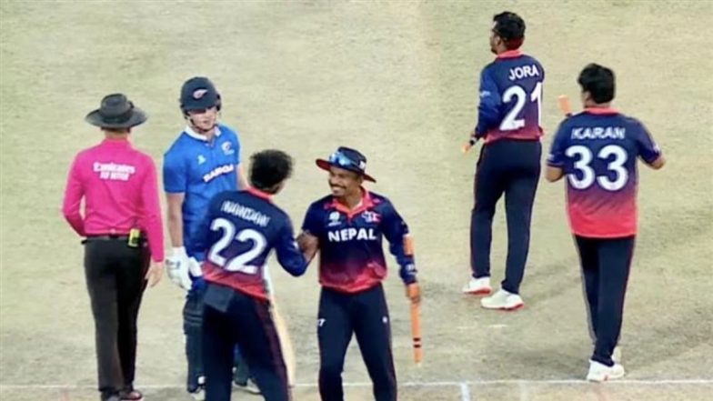 NEP&nbsp;vs SAM&nbsp;T20 WC East Asia Pacific Qualifier&nbsp;2025 Super Six Scorecard: नेपाल&nbsp;ने&nbsp;सुपर सिक्स मुकाबले में&nbsp;समोआ&nbsp;को&nbsp;124 रनों से रौंदा,&nbsp;आसिफ शेख रहे जीत के हीरो, यहां देखें मैच का स्कोरकार्ड