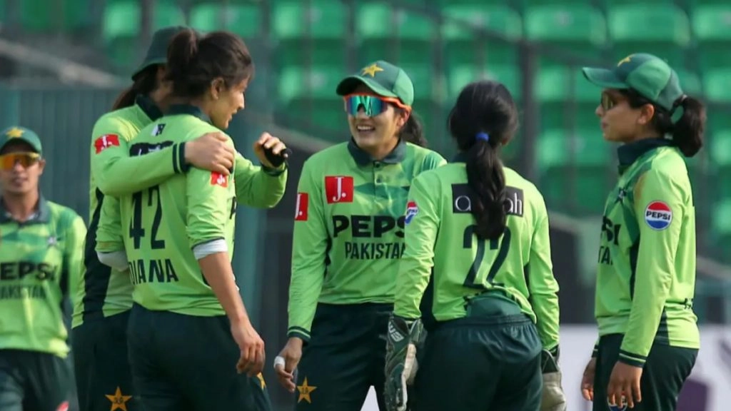 महिला विश्व कप 2025 में संकट से जूझ रही पाकिस्तानी टीम का कोलंबो में साउथ अफ्रीका से सामना