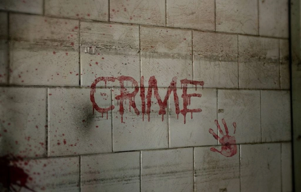 प्रयागराज में चौंकाने वाली घटना: सोते वक्त युवक का प्राइवेट पार्ट काटकर आरोपी फरार