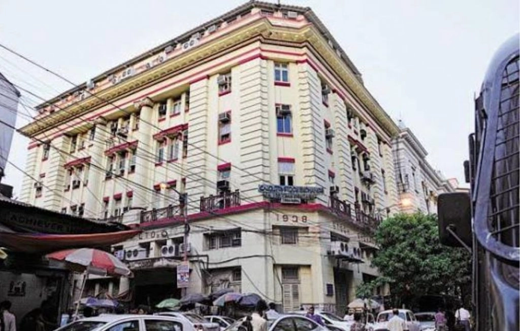 कोलकाता का ऐतिहासिक CSE आखिरी बार मनाएगा काली पूजा और दिवाली