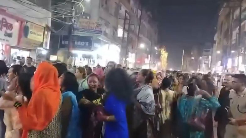VIDEO: इंदौर में किन्नर समुदाय के करीब 24 सदस्यों ने जहर पीकर जान देने की कोशिश की, कई की हालत गंभीर; जानें क्या है पूरा मामला