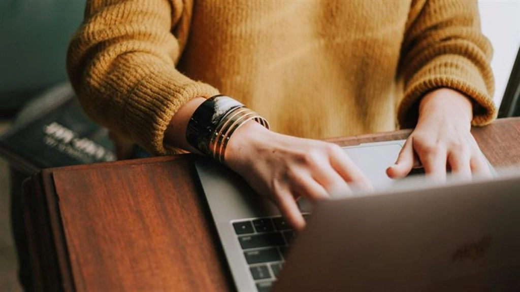 सैलरी, ग्रेच्युटी से लेकर ओवरटाइम और छुट्टी तक... इन नए नियमों के बारे में हर कर्मचारी को पता होना चाहिए 