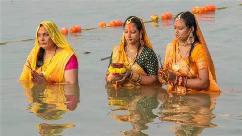 यमुना पर छठ पूजा पर लगी पाबंदी हटी, दिल्ली में बनेंगे 1000 से ज्यादा घाट